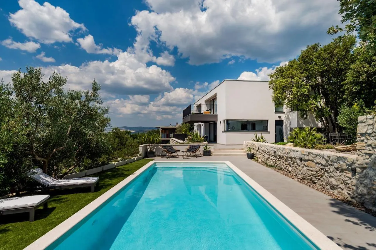 Villa Mare Vista, Kastel Kambelovac Kastela