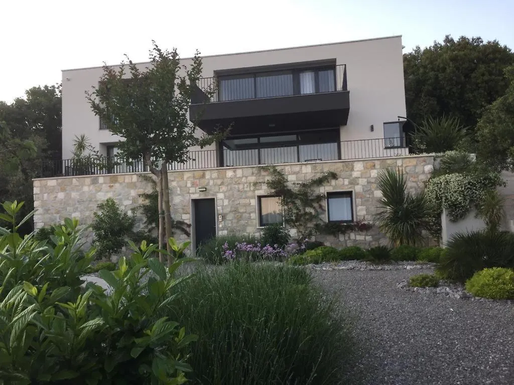 Villa Mare Vista, Kastel Kambelovac Kastela