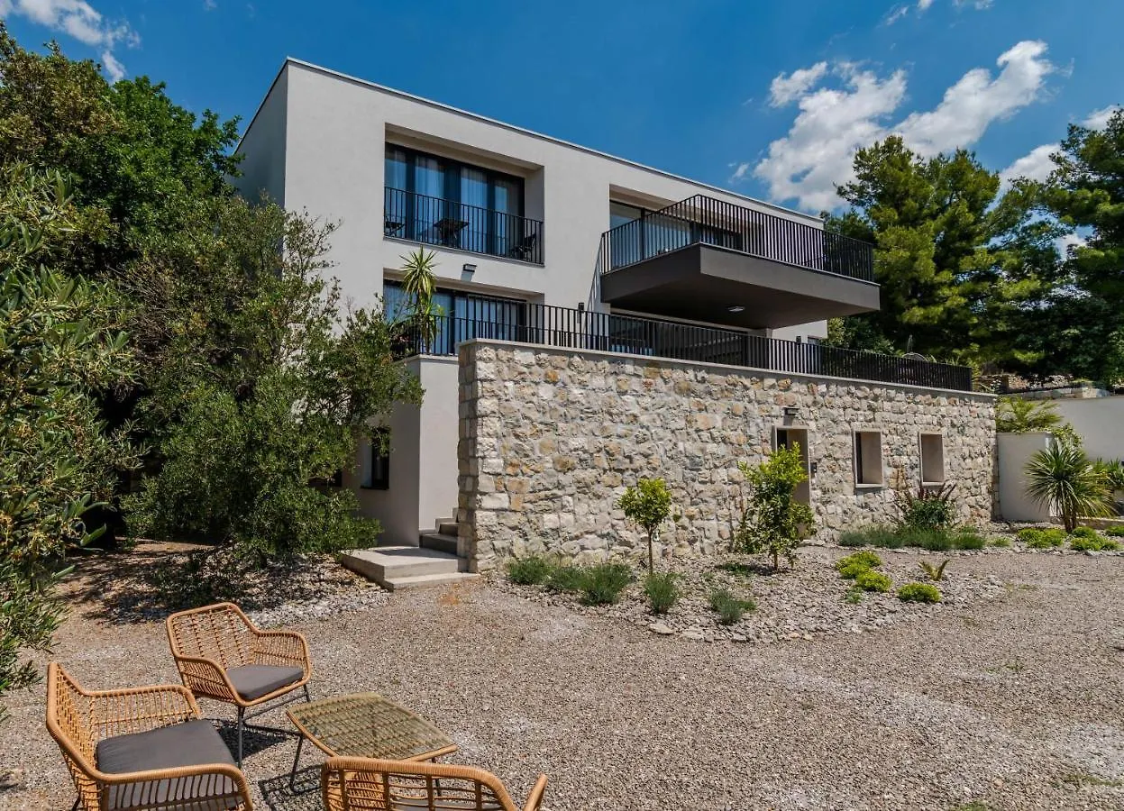 Villa Mare Vista, Kastel Kambelovac Kastela