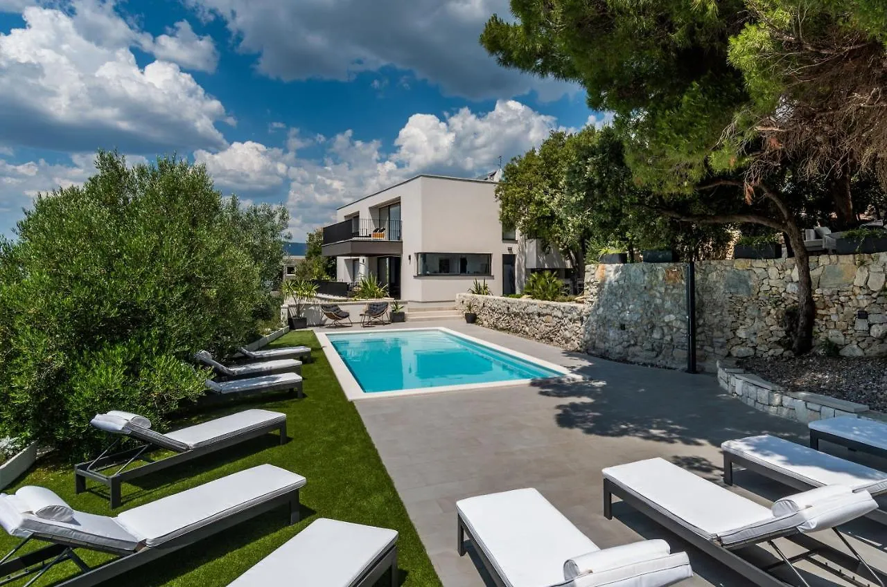 Villa Mare Vista, Kastel Kambelovac Kastela
