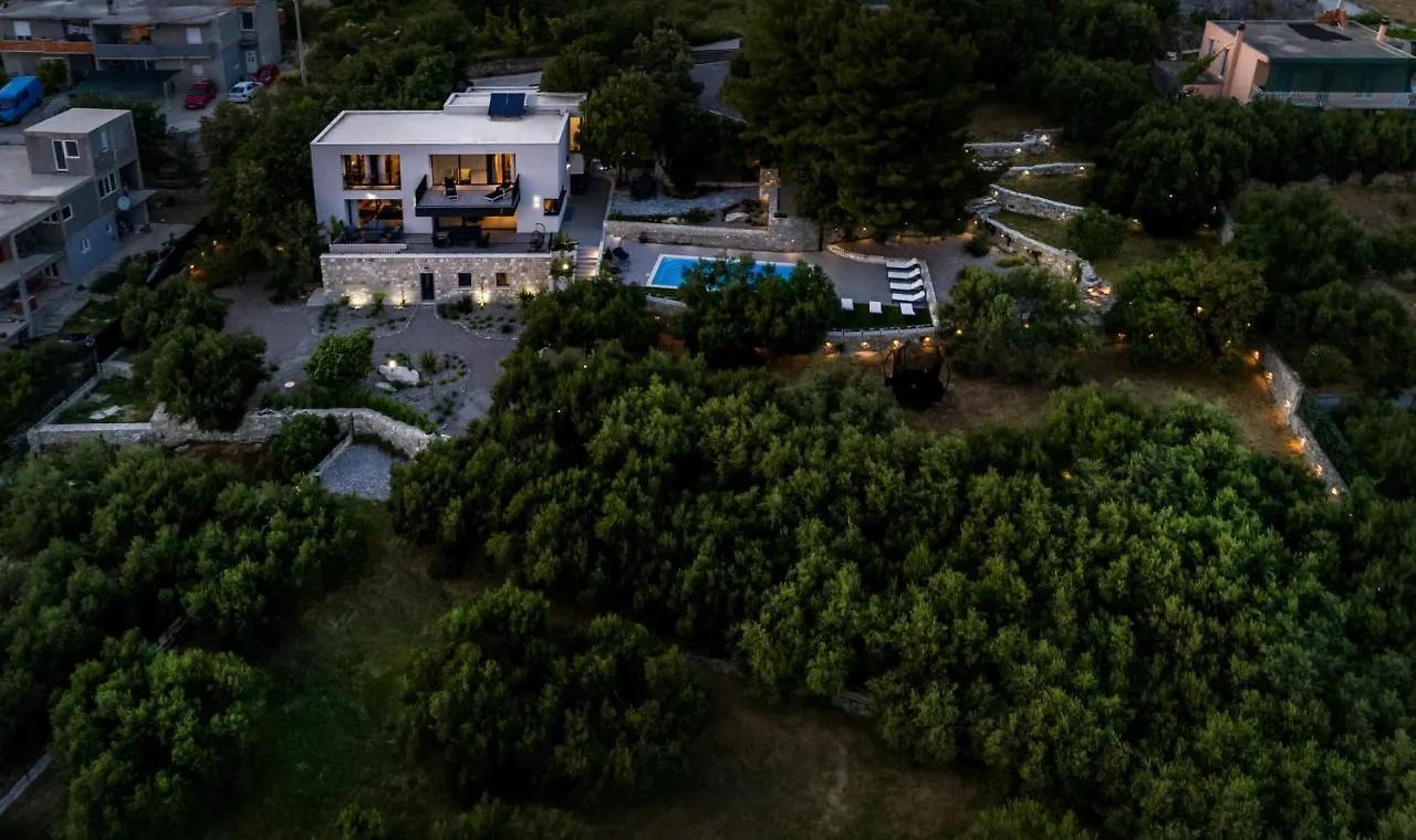 Villa Mare Vista, Kastel Kambelovac Kastela